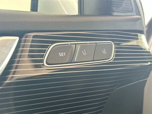 Used 2024 Hyundai Palisade Calligraphy image 14