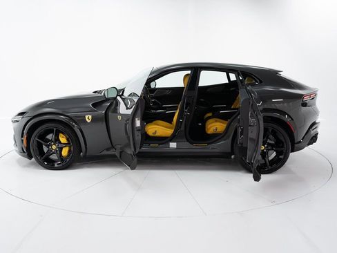 Used 2024 Ferrari Purosangue image 9