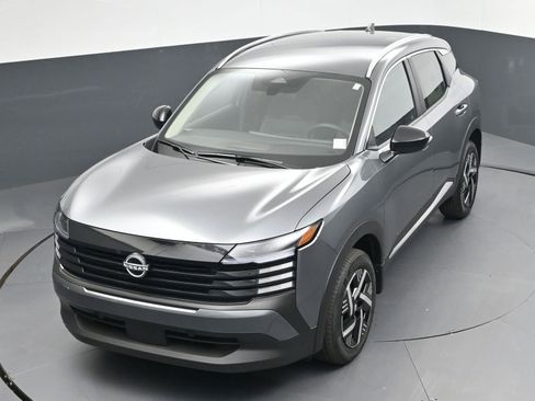 Used 2026 Nissan Kicks SV FWD image 28