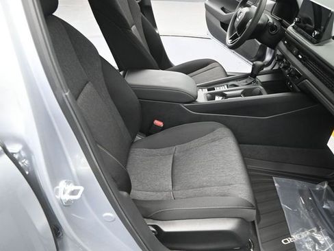 Used 2025 Honda Accord SE image 33