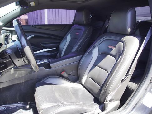 Used 2016 Chevrolet Camaro SS RWD image 11