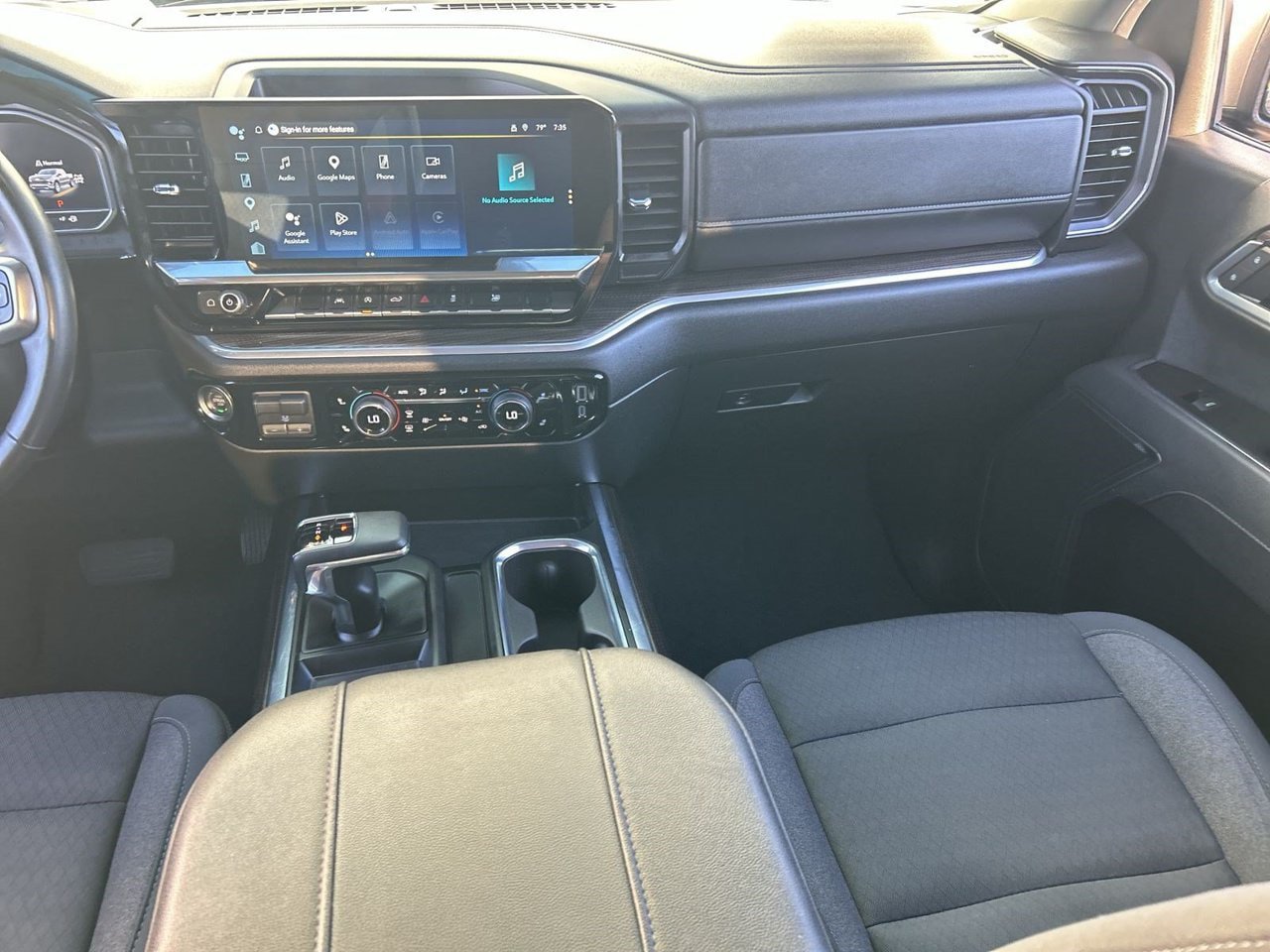 Used 2025 Chevrolet Silverado 1500 RST AWD/4WD image 13