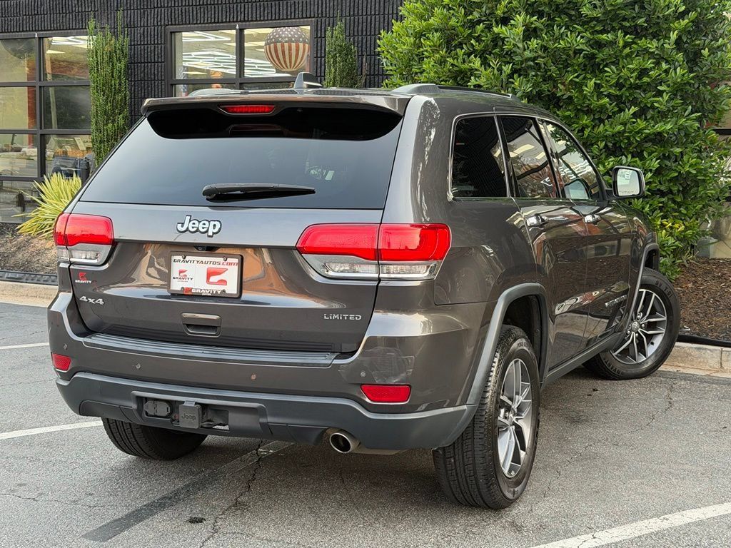 Used 2017 Jeep Grand Cherokee Limited w/ Trailer Tow Group IV AWD/4WD image 12