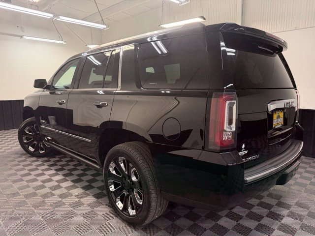 Used 2020 GMC Yukon Denali w/ Denali Ultimate Black Edition AWD/4WD image 6