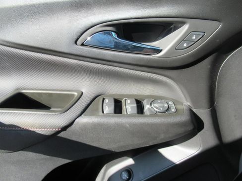 Used 2023 Chevrolet Equinox RS AWD/4WD image 21