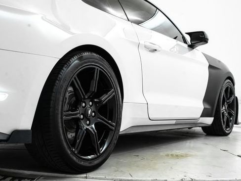 Used 2019 Ford Mustang Coupe w/ Black Accent Package RWD image 12
