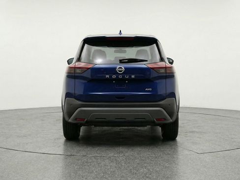 Used 2025 Nissan Rogue SV AWD/4WD image 7