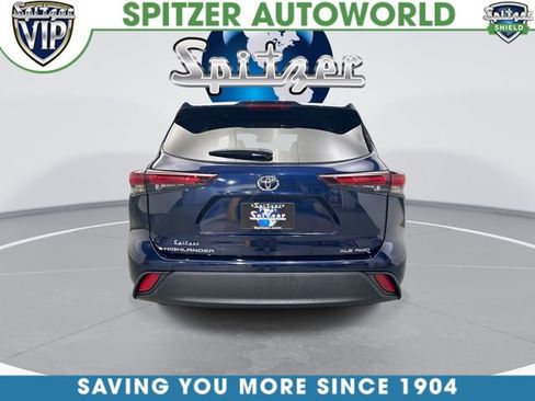 Used 2024 Toyota Highlander XLE AWD/4WD image 9