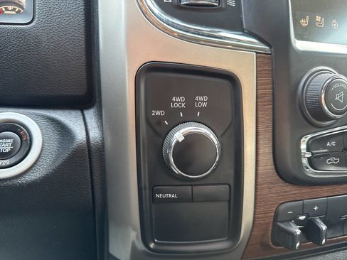 Used 2017 RAM 3500 Laramie w/ Convenience Group image 30