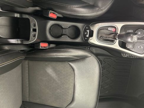 Used 2018 Jeep Compass Latitude w/ Popular Equipment Group image 16