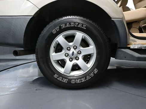 Used 2007 Ford Expedition XLT image 13