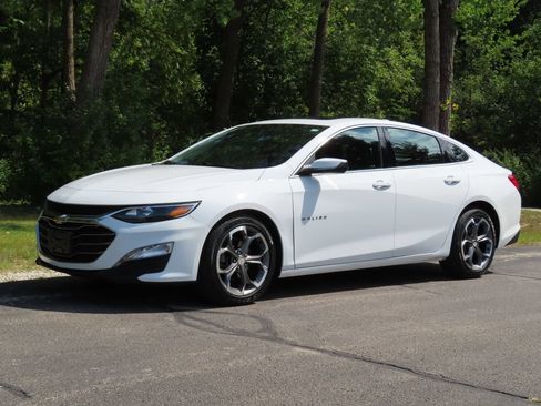 Used 2024 Chevrolet Malibu LT FWD image 19