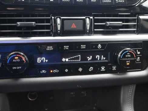 Used 2024 Nissan Pathfinder Platinum w/ Lighting Package (N93) AWD/4WD image 20