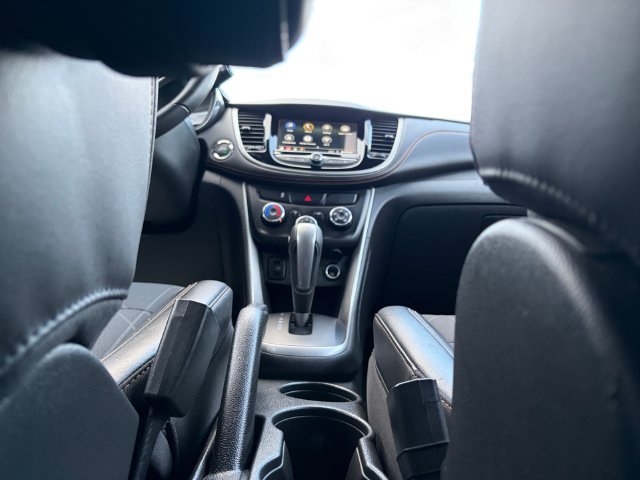 Used 2019 Chevrolet Trax LT w/ LT Convenience Package AWD/4WD image 20