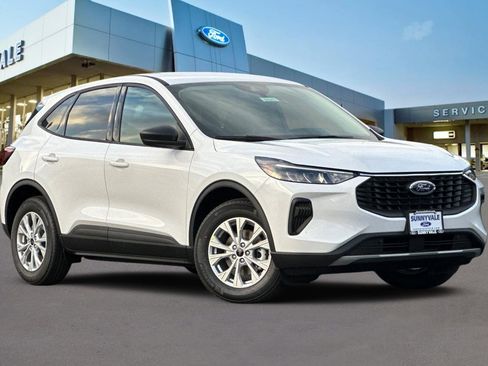 Used 2025 Ford Escape Active image 2