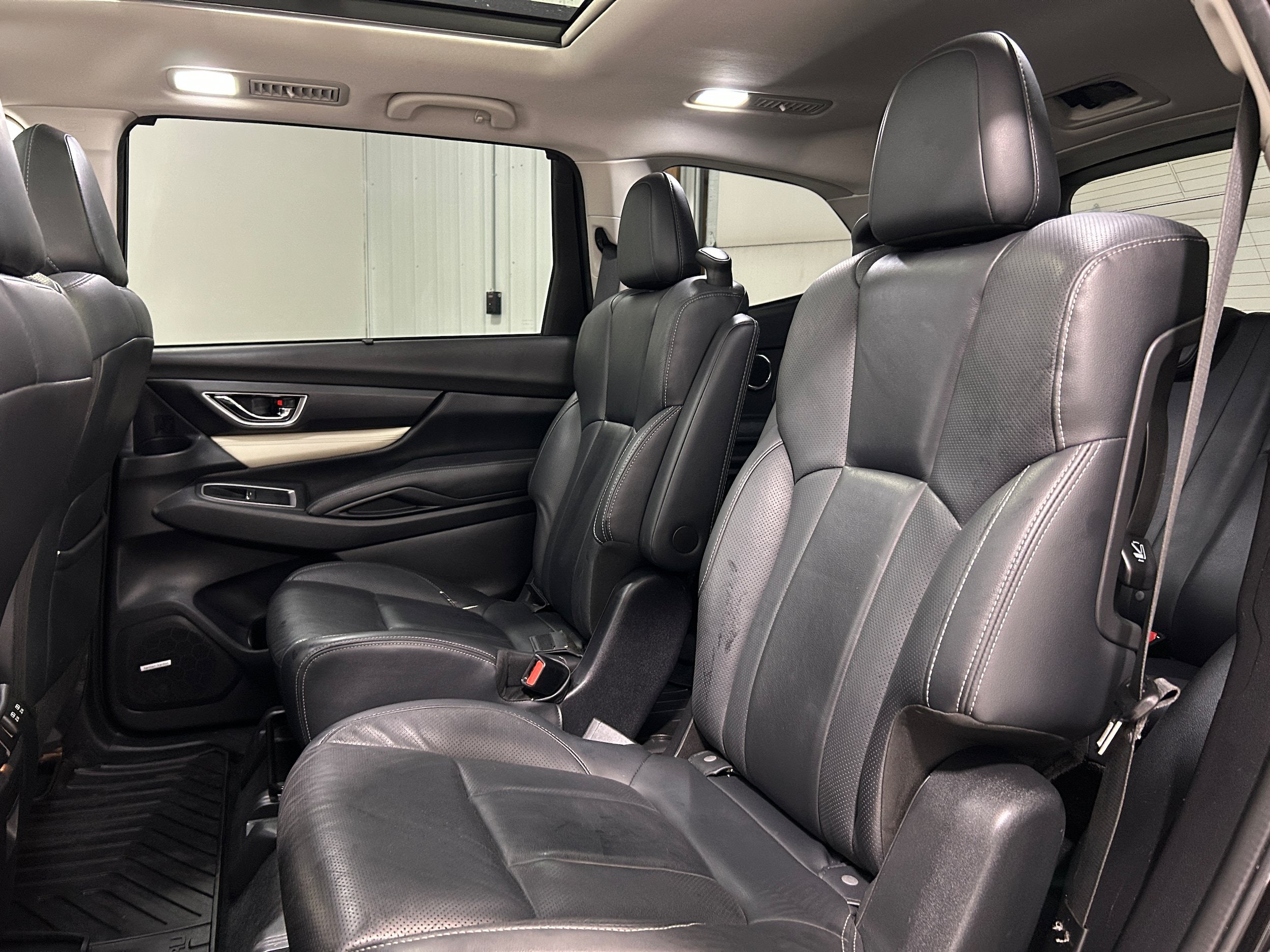 Used 2019 Subaru Ascent Limited AWD/4WD image 31
