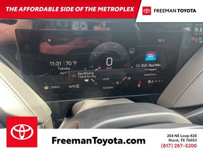 Used 2025 GMC Yukon AT4 w/ AT4 Premium Package