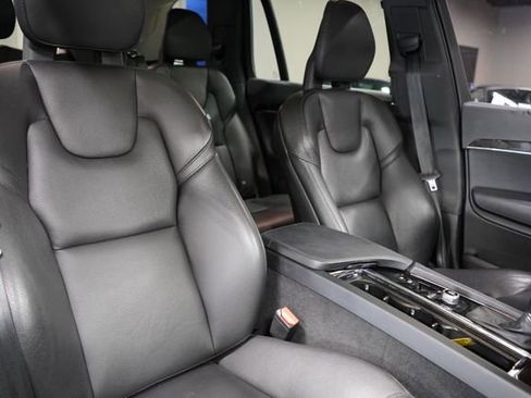 Used 2018 Volvo XC90 T6 Momentum w/ Convenience Package AWD/4WD image 22