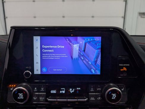 Used 2025 Toyota Highlander XSE image 23