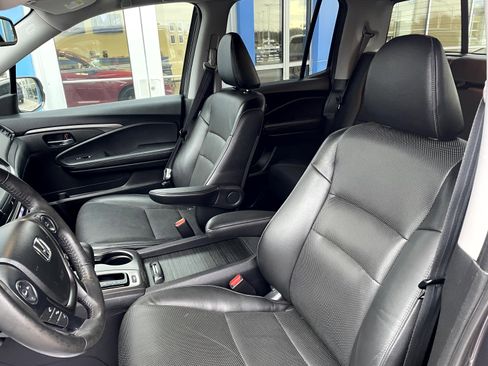 Used 2019 Honda Ridgeline RTL image 11