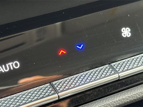 Used 2024 Buick Envision Preferred image 29