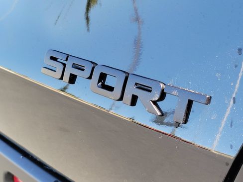 Used 2027 Honda HR-V Sport image 9