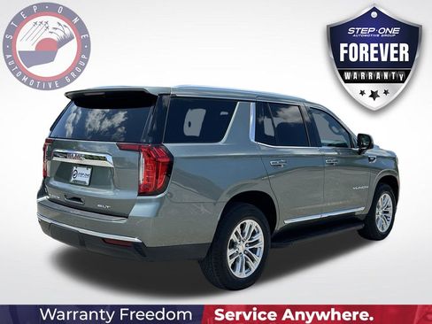 Used 2023 GMC Yukon SLT w/ SLT Luxury Package RWD image 7