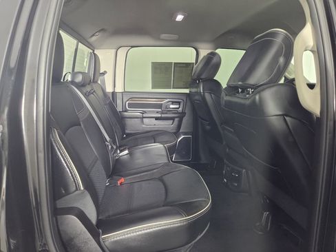 Used 2024 RAM 2500 Laramie AWD/4WD image 30