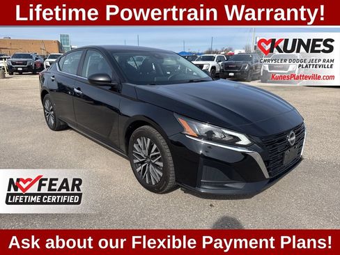 Used 2024 Nissan Altima 2.5 SV AWD/4WD image 1