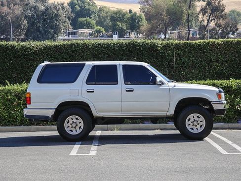 Used 1995 Toyota 4Runner SR5 image 4