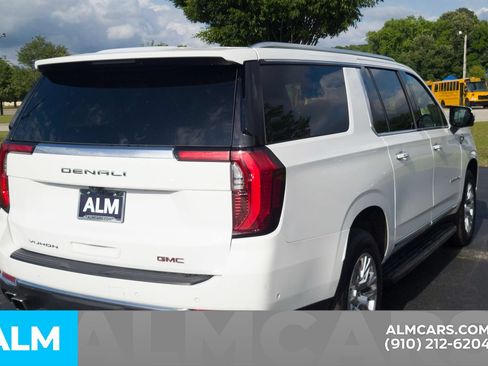 Used 2025 GMC Yukon XL Denali AWD/4WD image 6