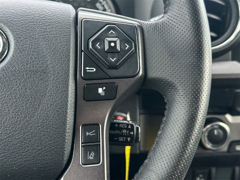 Used 2019 Toyota Tacoma TRD Off-Road image 27