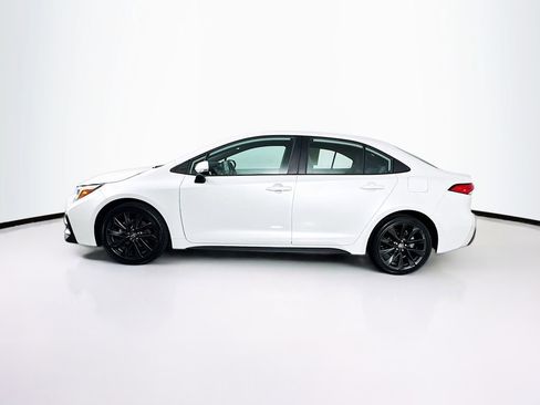 Used 2023 Toyota Corolla SE FWD image 6