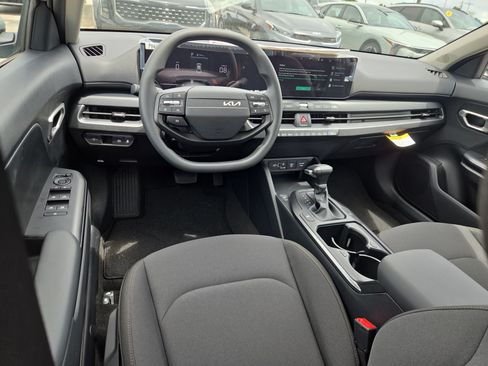 New 2026 Kia K4 FWD image 6