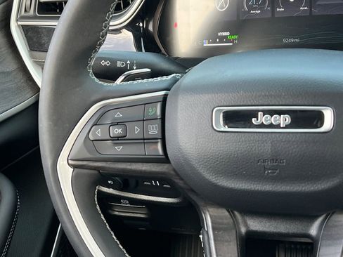 Used 2022 Jeep Grand Cherokee Limited 4xe image 20