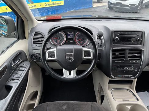 Used 2012 Dodge Grand Caravan Crew FWD image 21