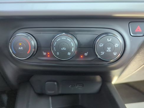Certified 2024 Chevrolet Trax RS w/ Driver Confidence Package FWD image 23