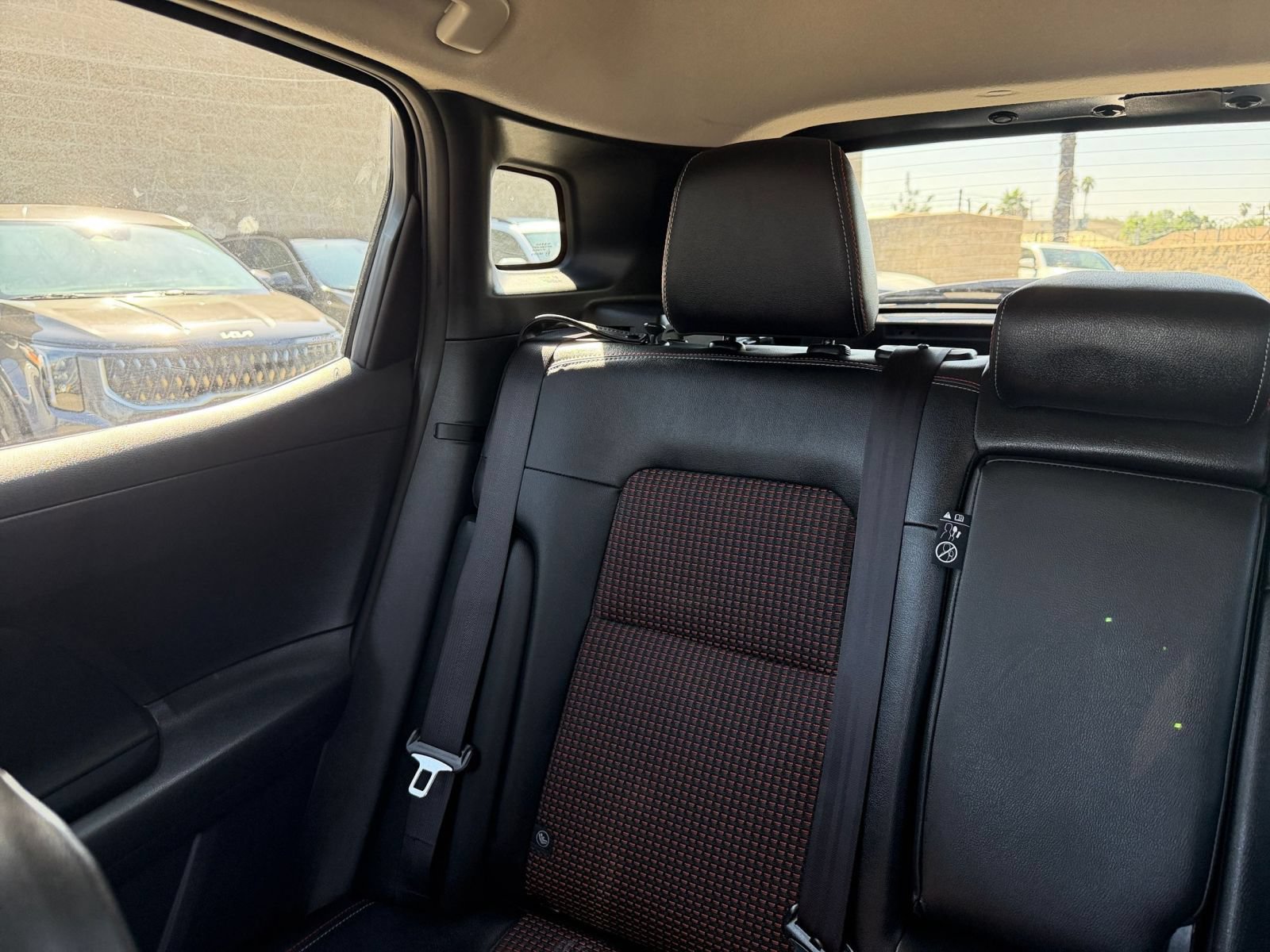 Used 2026 Nissan Kicks SR FWD image 37
