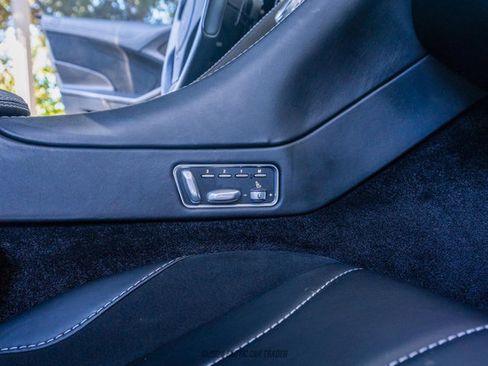 Used 2014 Aston Martin Vanquish Coupe RWD image 27