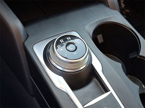 Used 2023 Ford Escape SE image 15