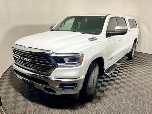 Used 2024 RAM 1500 Laramie AWD/4WD image 9