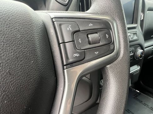 Used 2022 Chevrolet Silverado 2500 Custom w/ Custom Convenience Package image 32