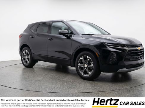 Used 2025 Chevrolet Blazer LT FWD image 1