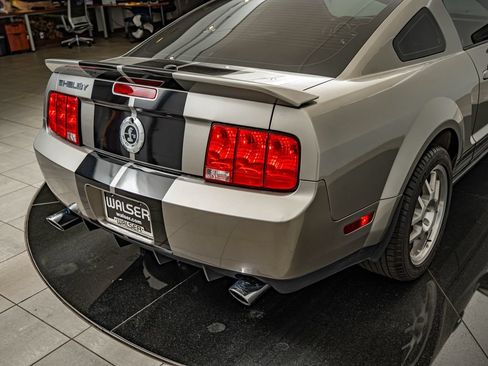 Used 2009 Ford Mustang Shelby GT500 RWD image 18