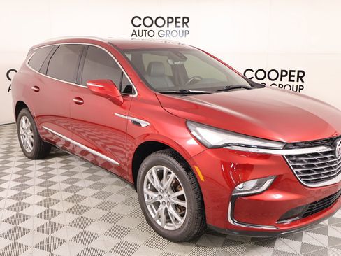 Used 2023 Buick Enclave Premium image 1