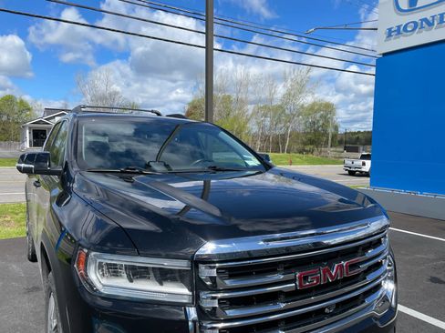 Used 2021 GMC Acadia SLT w/ Technology Package AWD/4WD image 7