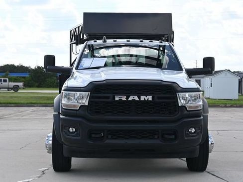 Used 2022 RAM 5500 Tradesman RWD image 3