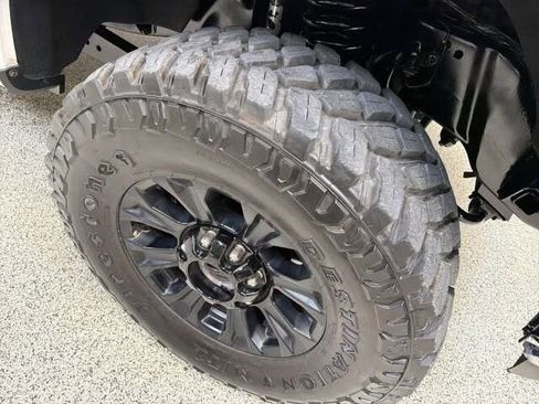 Used 2018 Ford F250 Platinum w/ Platinum Ultimate Package AWD/4WD image 40