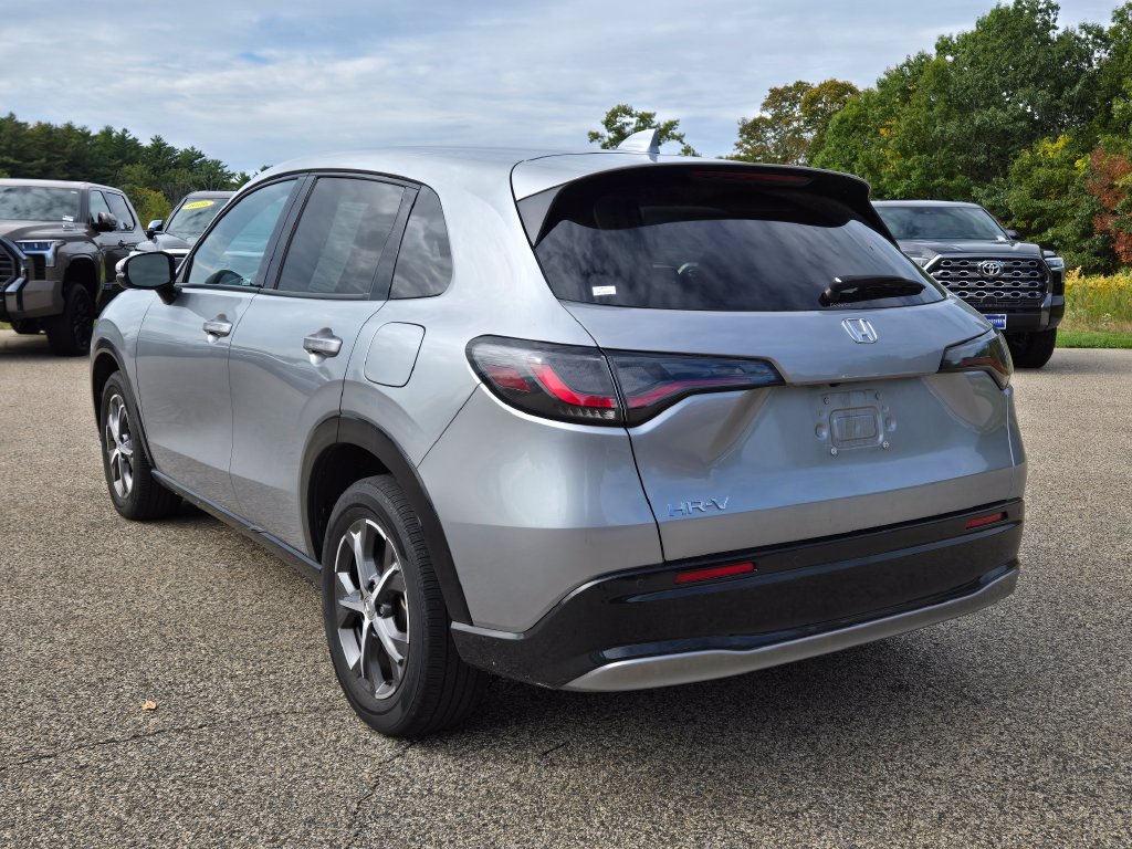 Used 2024 Honda HR-V EX-L image 3