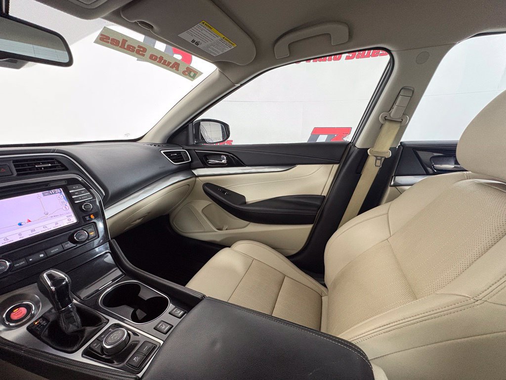 Used 2022 Nissan Maxima SV w/ Floor Mat Group FWD image 28